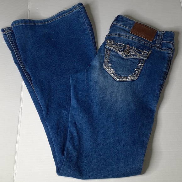 Ariya Denim - Ariya Jeans Women's 3/4 Button Back Pocket